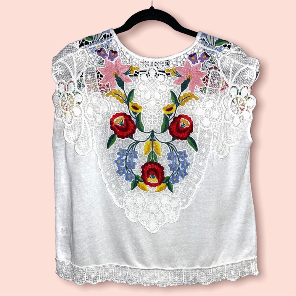 Generation Love floral embroidered lace top, semi sheer, linen, gorgeous! Small